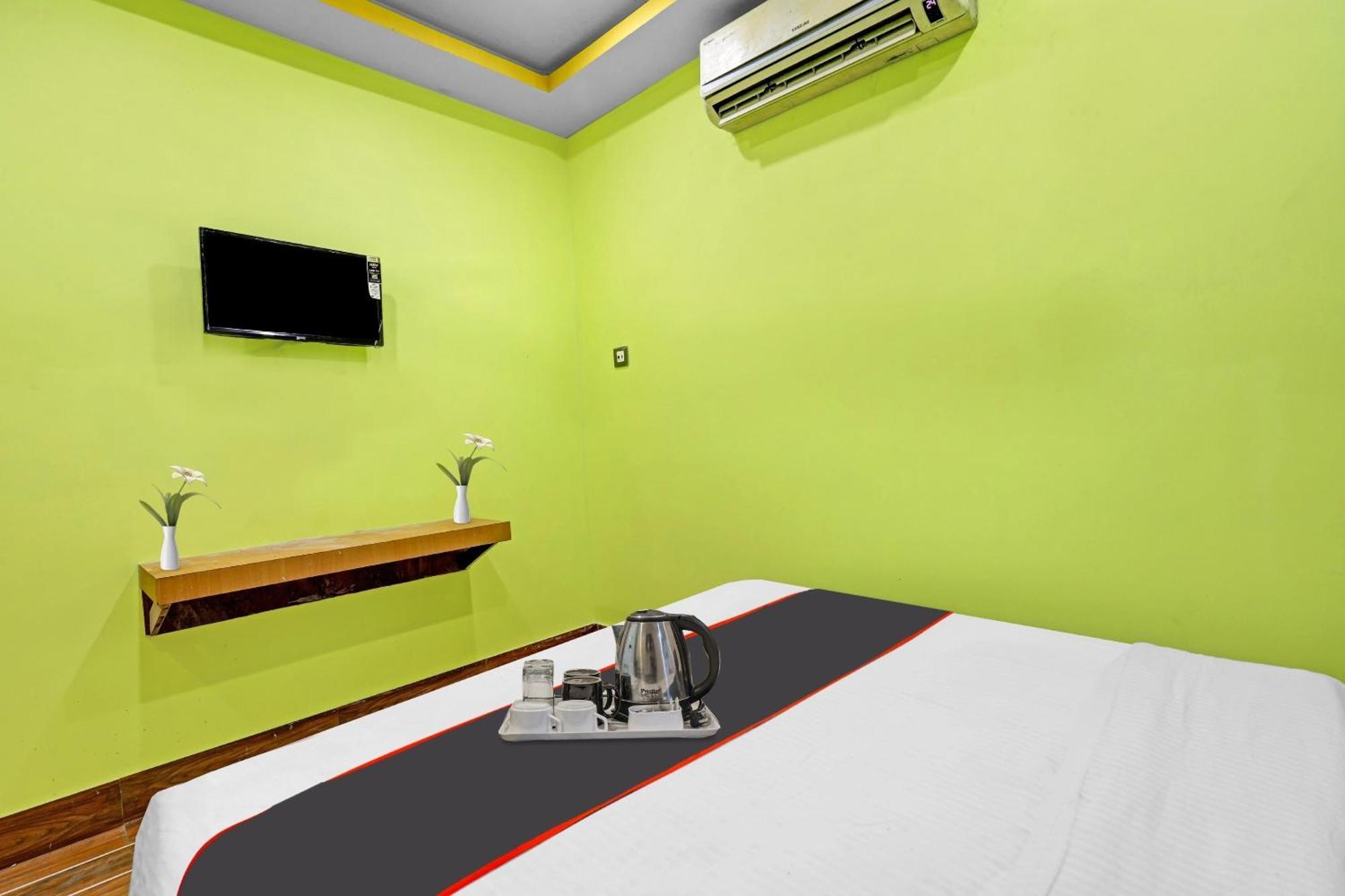 Hotel O Garchuk Market Formerly Trendz Stay Guwahati Exteriör bild
