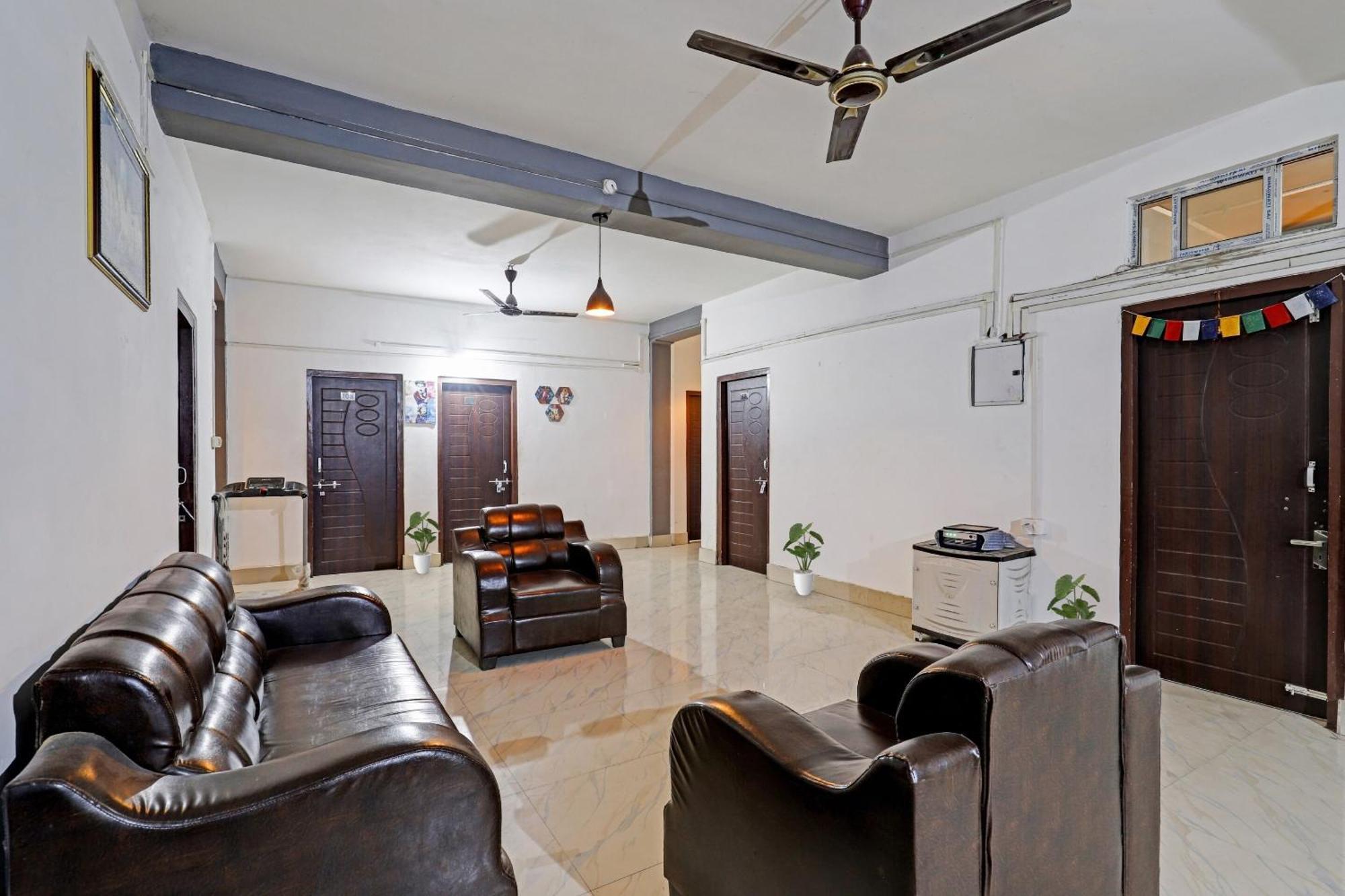 Hotel O Garchuk Market Formerly Trendz Stay Guwahati Exteriör bild